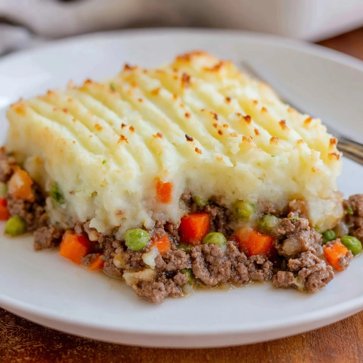 Hearty Beef Shepherd's Pie: a comforting homemade main dish perfect for a chilly evening.
